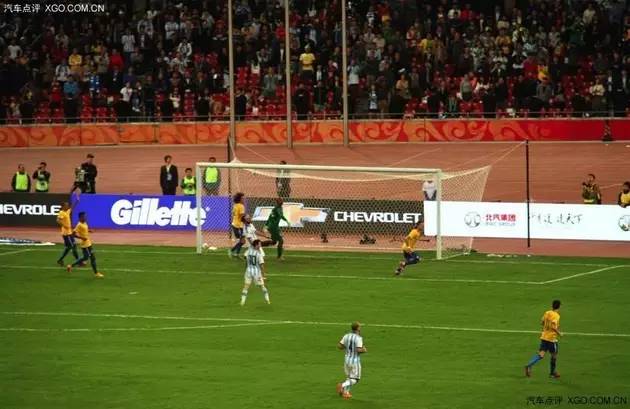  阿雅克肖海岛德比激情四射主队最后时刻绝杀